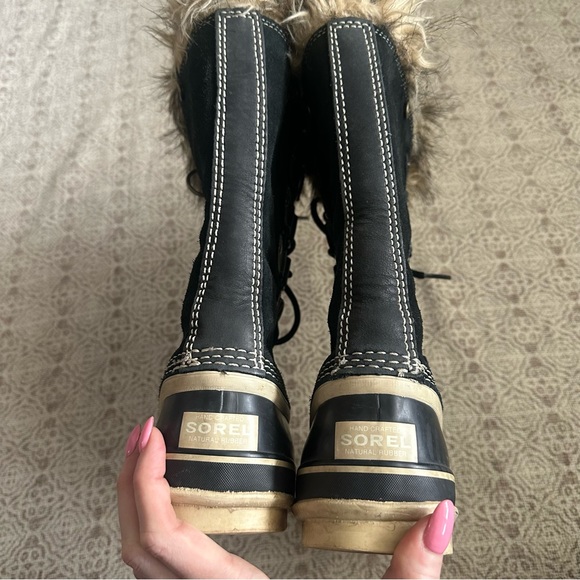 Sorel Joan Of Arctic Women’s Black Suede Winter Boots - Picture 8 of 9